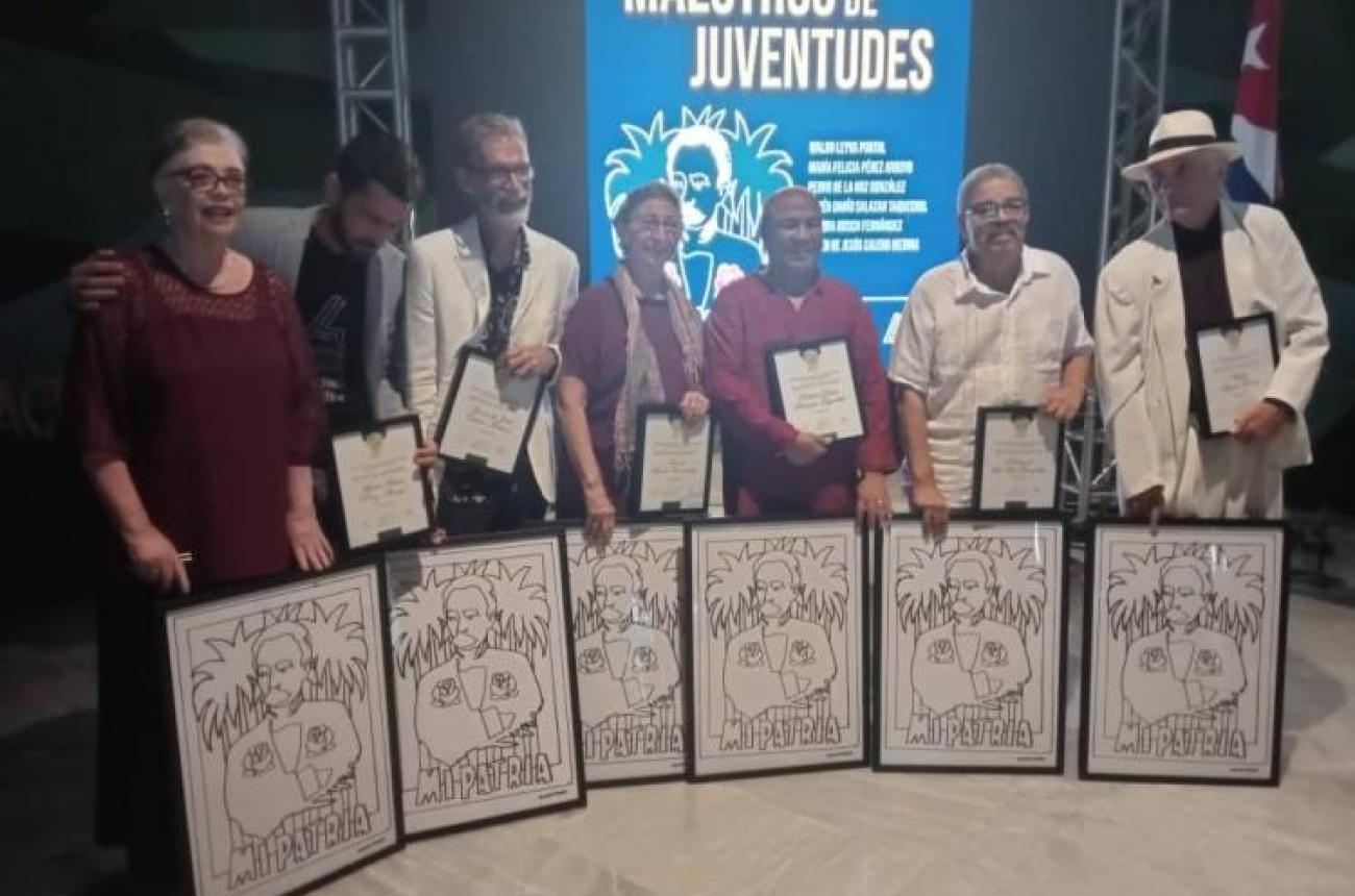 Asociación Hermanos Saíz otorga premio Maestro de Juventudes