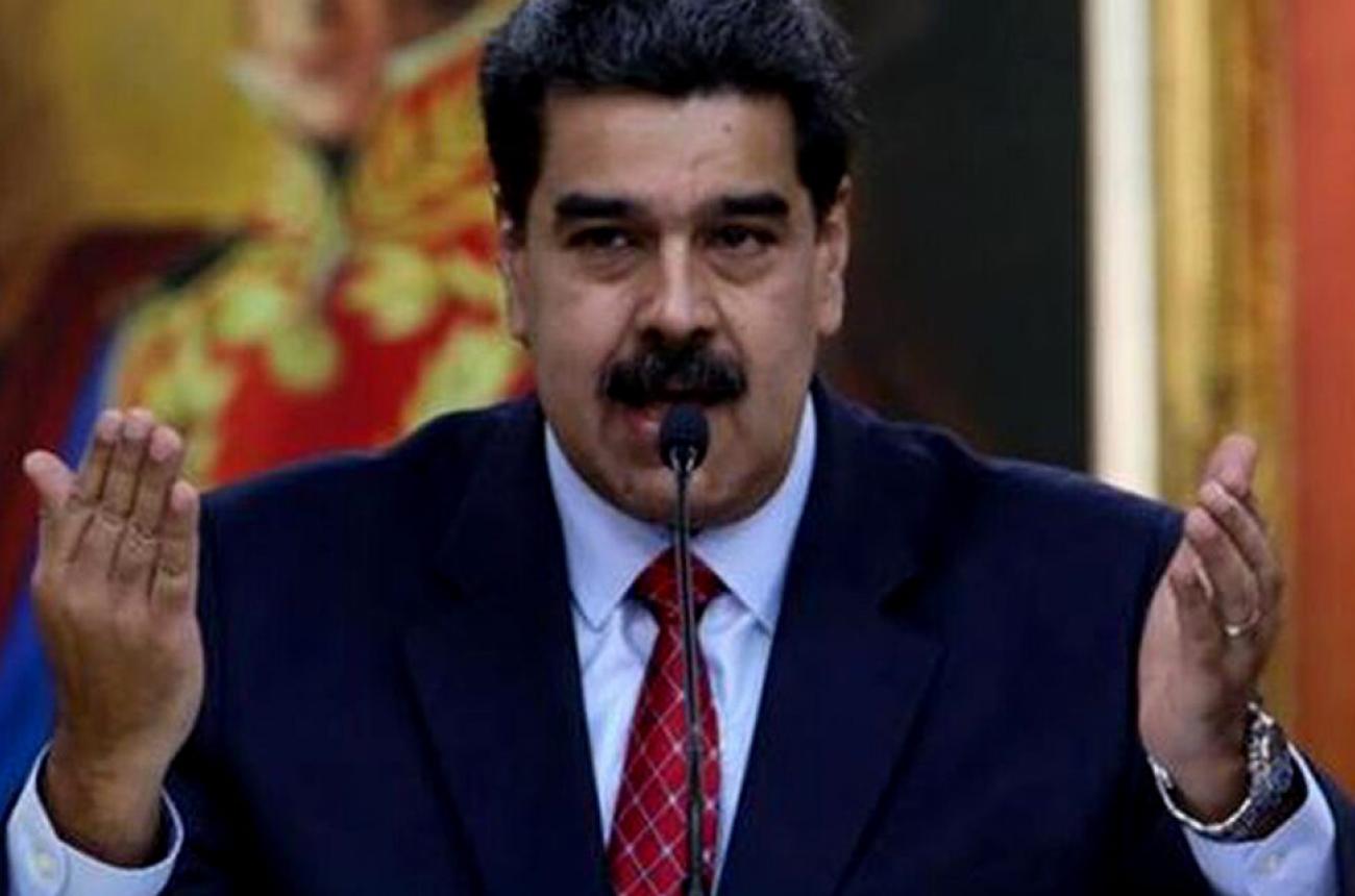 (Imagen de portada: Nicolás Maduro, en el Palacio de Miraflores. Foto: EFE)