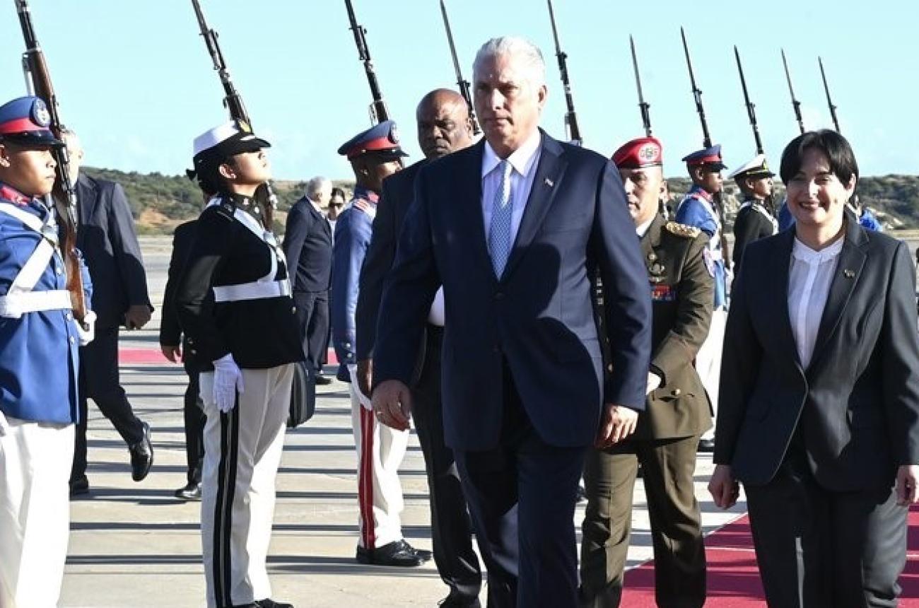Díaz-Canel en Caracas para investidura presidencial de Nicolás Maduro 