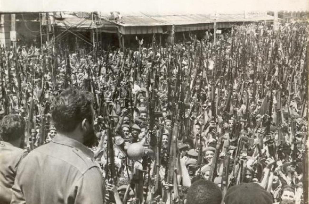 Fidel proclama el carácter socialista de la Revolución. Foto: Raúl Corrales