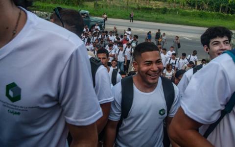 Inicia el curso 2024-2025 en la Cujae Inicia el curso 2024-2025 en la Cujae