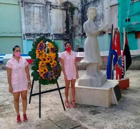 Monumento escultórico erigido en La Habana a la memoria de Fe del Valle. Foto: Carlos Manuel Serpa Monumento escultórico erigido en La Habana a la memoria de Fe del Valle. Foto: Carlos Manuel Serpa