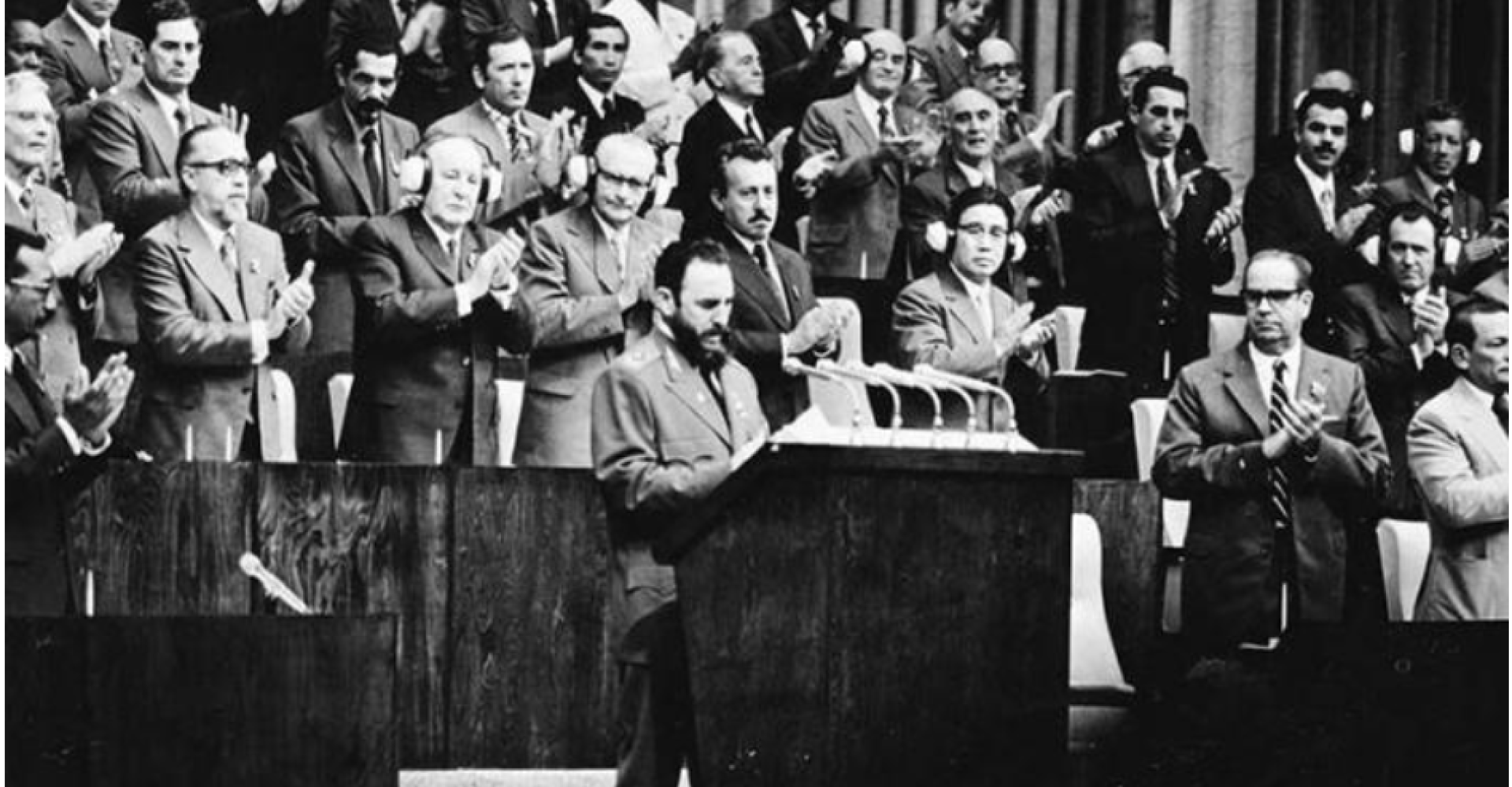 Fidel Castro interviene en el 1er. Congreso del Partido. Diciembre de 1975. Foto: Archivo
